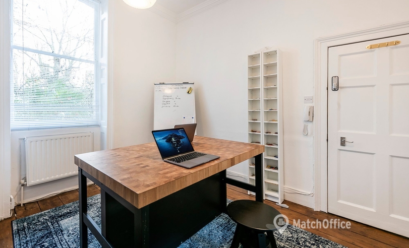  Coworking space in The City of London, Bloomsbury Street, 30 m² - MatchOffice.co.uk