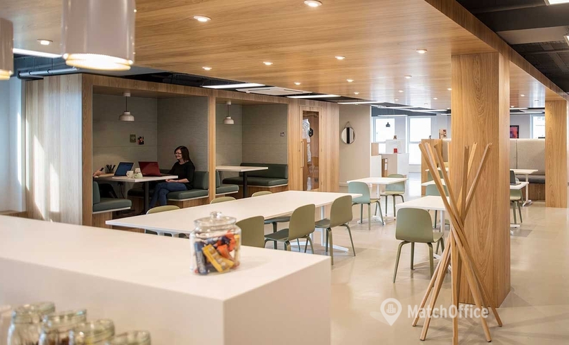 250 m² Coworking space  in Bath and North East Somerset, Upper Borough Walls (BA1 1RG) - 2 | MatchOffice