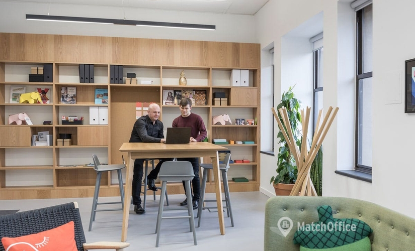 100 m² Shared workspace in Edinburgh, 1 Lochrin Square (EH3 9QA) - 4 | MatchOffice