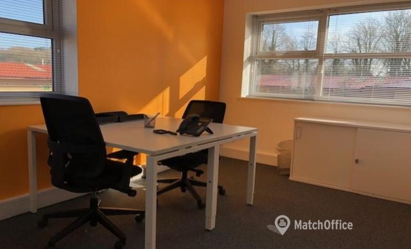 10 m² Serviced office building available to rent in Hampshire, Stroudley Road (RG24 8UP) - 1 | MatchOffice