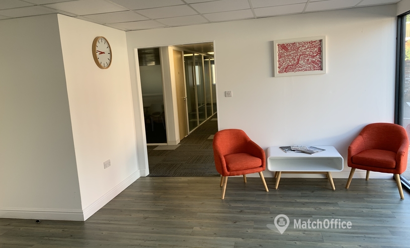 Business centre in Farnham, No 11 Riverside, 50 m² - MatchOffice.co.uk