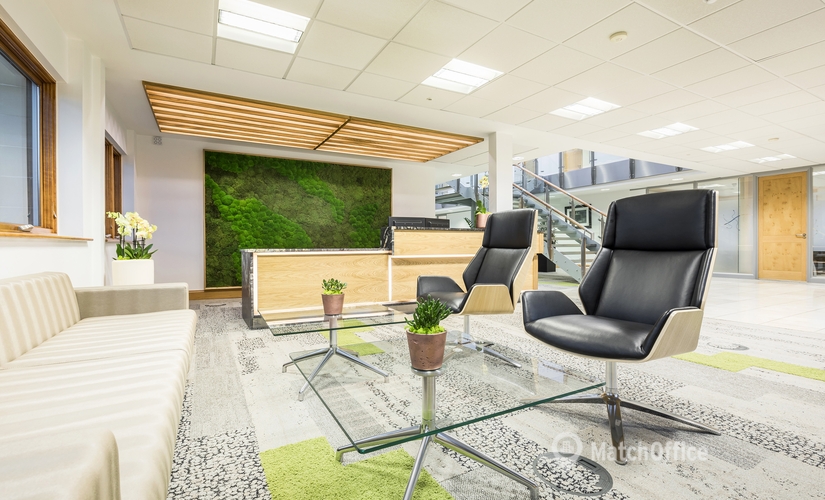 Meeting room hire in Leeds City Centre, 5 Carrwood Park, 25 m² - MatchOffice.co.uk