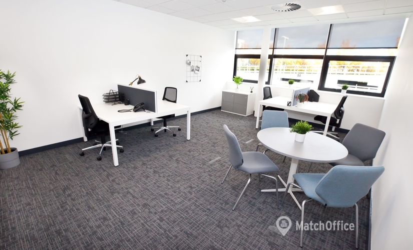 Business centre  in Edinburgh, 4-5 Lochside Way, 1615 m² - MatchOffice.co.uk