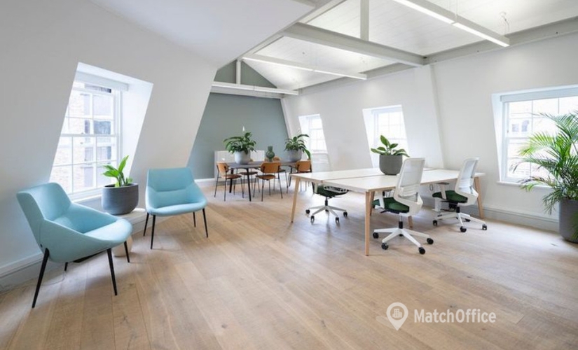 Business center 38 Rosebery Avenue N17 9RY North London