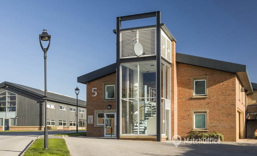 Meeting room in Leeds City Centre, Carrwood Park, 50 m² - MatchOffice.co.uk