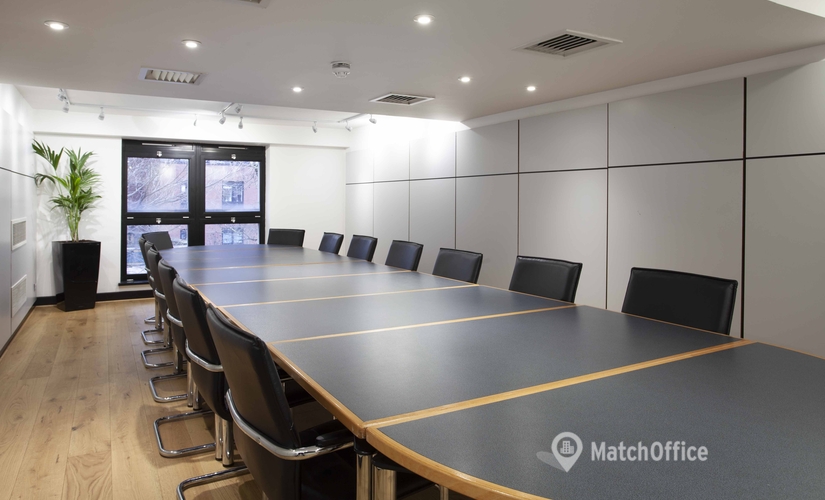 Business center  in Bristol, Whitefriars, 50 m² - MatchOffice.co.uk