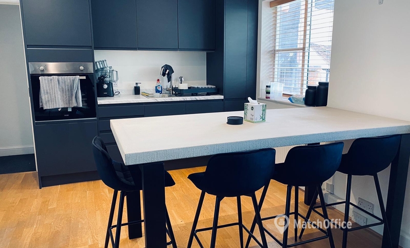 Business center 79a Grapes House, Esher High Street KT10 9QA Surrey