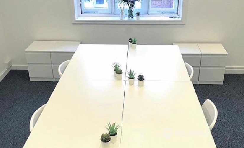 Business center in Surrey, No.8 Grosvenor House, 300 m² - MatchOffice.co.uk