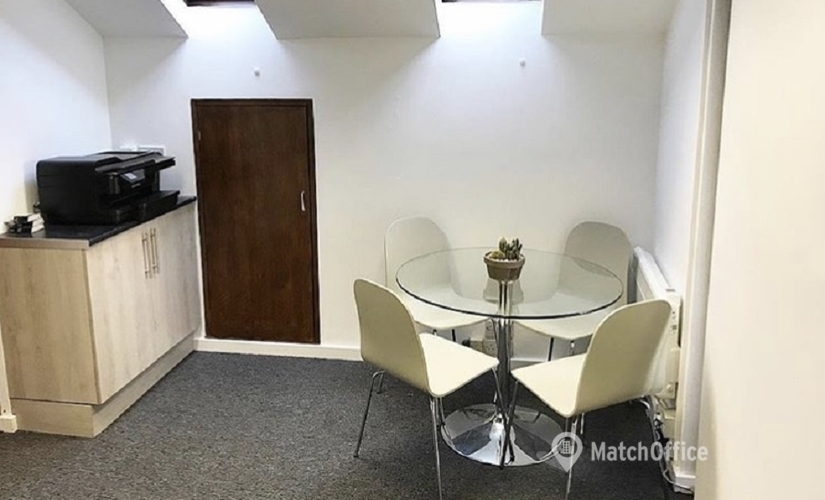 40 m² Conference center in Surrey, No.8 Grosvenor House (KT11 3DY) - 4 | MatchOffice