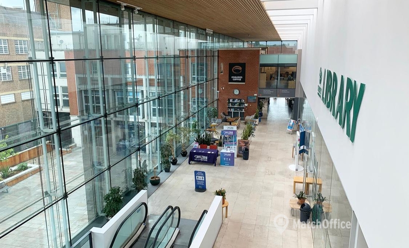 Meeting room in Epsom, Epsom Square, 30 m² - MatchOffice.co.uk