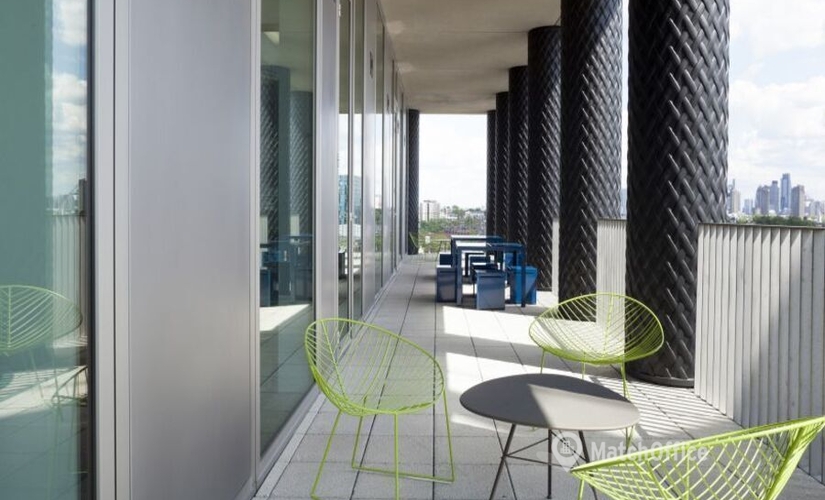 10 m² Conference room in City of London, Pancras Square 1 (N1C 4AG) - 3 | MatchOffice