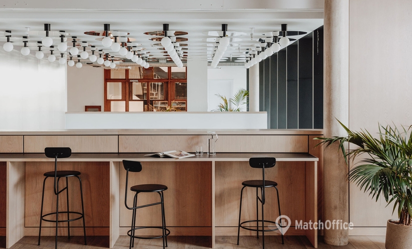 10 m² Shared workspace in The City of London, Albert Embankment 92 (SE1 7TY) - 2 | MatchOffice