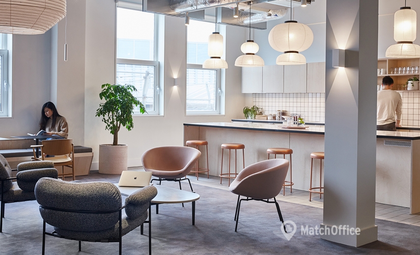 10 m² Shared workspace  in City of London, Cab Road (SE1 8SR) - 1 | MatchOffice.com