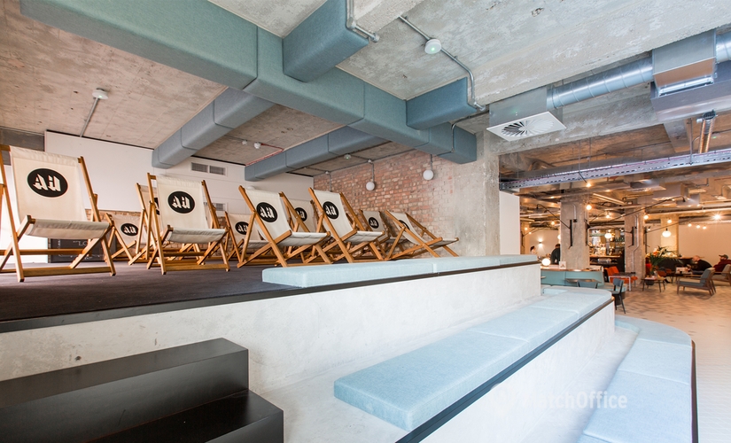 10 m² Shared workspace  in City of London, Old Street Yard 1 (EC1Y 8AF) - 1 | MatchOffice