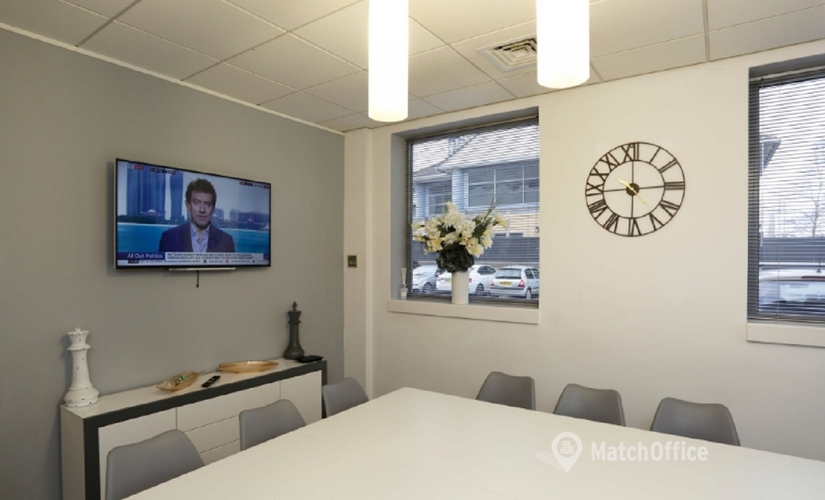 Meeting room for rent in Hertfordshire, Bridge Road East 26, 12 m² - MatchOffice.co.uk