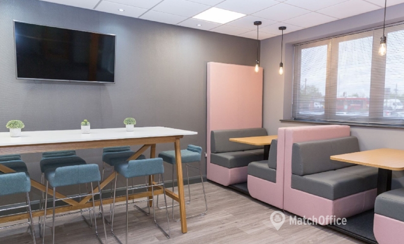 Meeting room hire in Oldbury, Broadwell Road 422, 12 m² - MatchOffice.co.uk