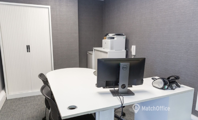 Meeting room hire in Oldbury, Broadwell Road 422, 12 m² - MatchOffice.co.uk