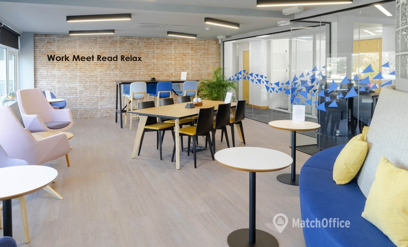 Meeting room hire in West London, Turnham Green Terrace 18-24, 50 m² - MatchOffice.co.uk