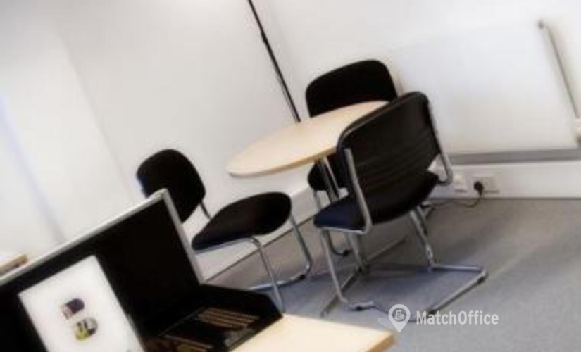 Business Centre in Bedfordshire, Great Marlings 110, 12 m² - MatchOffice.co.uk