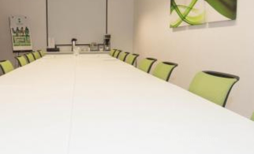 Business centre  in West Sussex, Little High Street, 12 m² - MatchOffice.co.uk