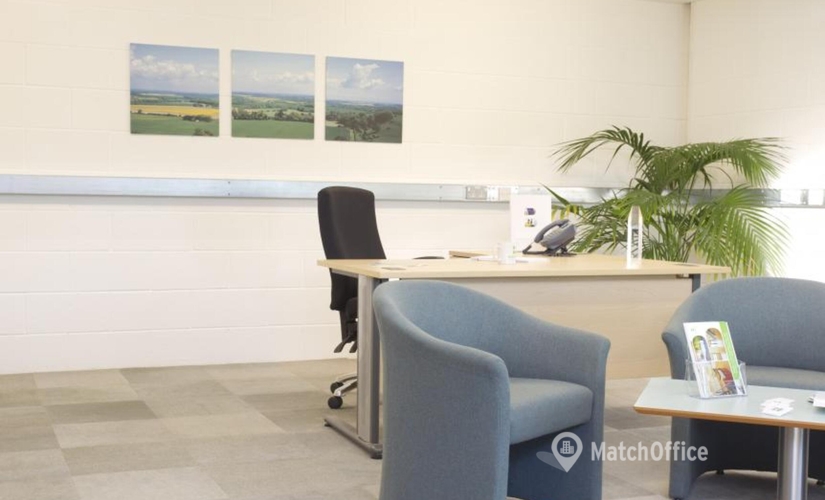 Meeting room in Gloucestershire, Oakfield Close, 12 m² - MatchOffice.co.uk