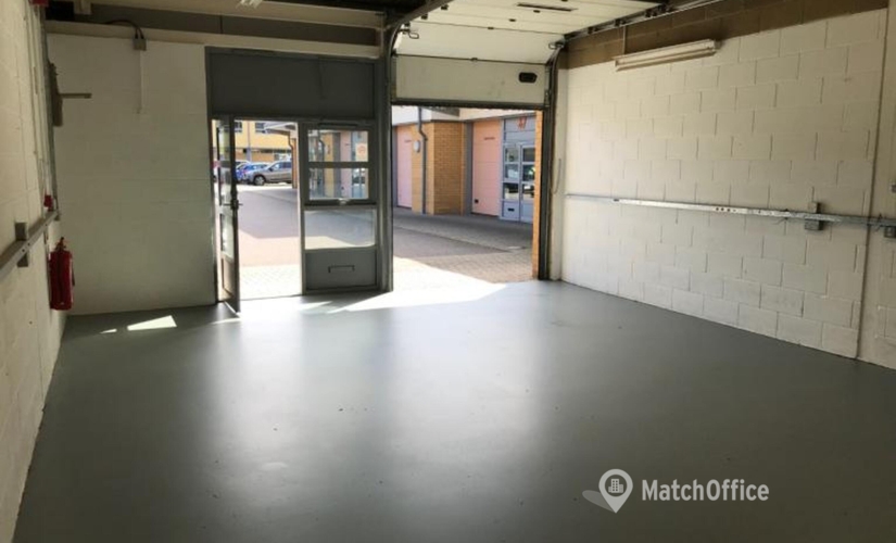 Meeting room in Devon, Aviation Way, 12 m² - MatchOffice.co.uk