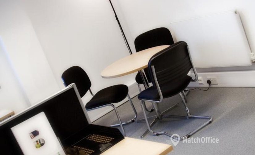 Meeting room in Buckinghamshire, Lincoln Road, 12 m² - MatchOffice.co.uk