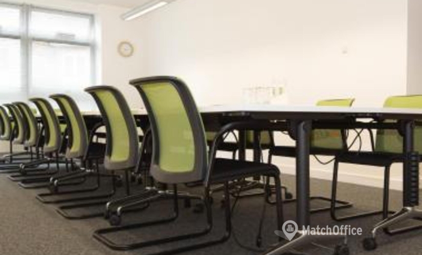 Meeting room in West Sussex, Little High Street, 12 m² - MatchOffice.co.uk