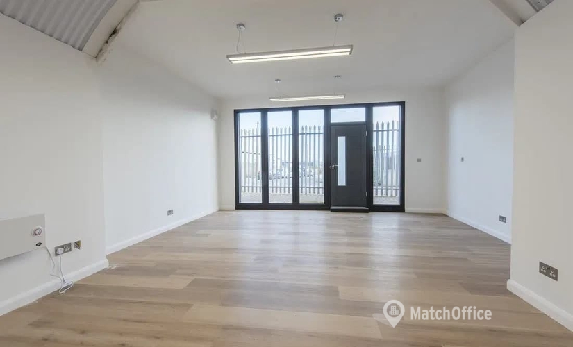 Business center Endeaviur Way, Archway Close SW19 8UL South London