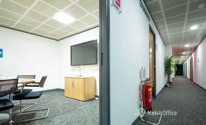 12 m² Business park in Hampshire, Basing View (RG21 4HG) - 3 | MatchOffice
