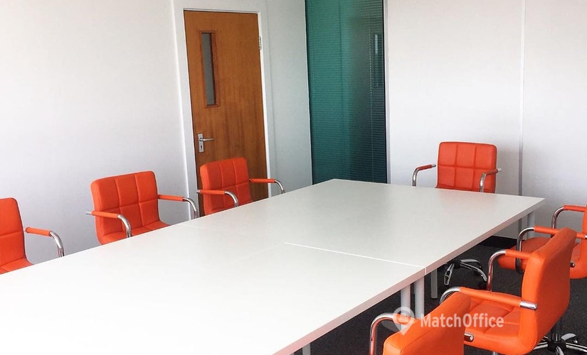 Business centre  in South London, Hook Road 177, 12 m² - MatchOffice.co.uk