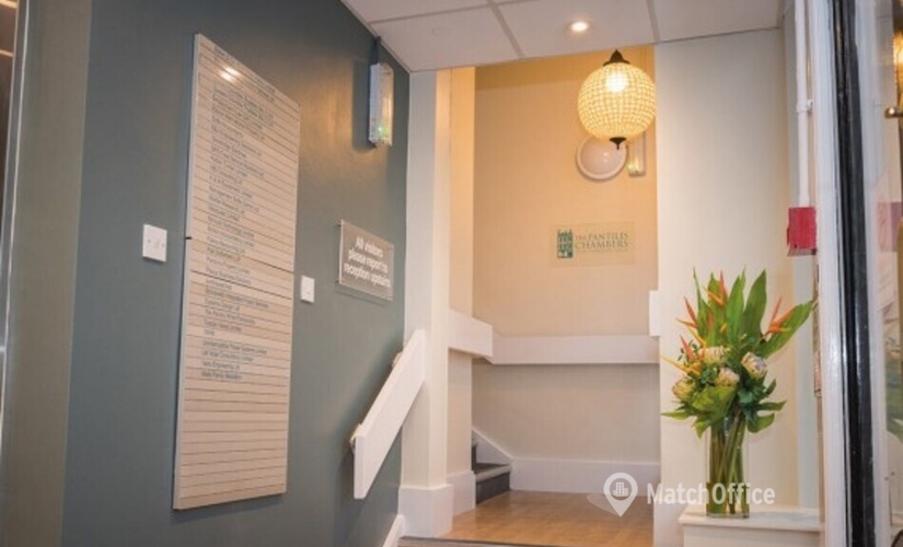 Business center High Street 85 TN1 1YG Kent