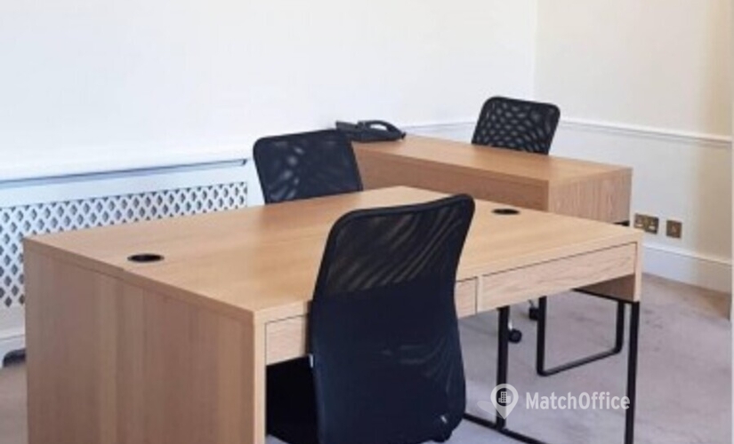 Business centre in Windsor, Castle Hill 12, 40 m² - MatchOffice.co.uk