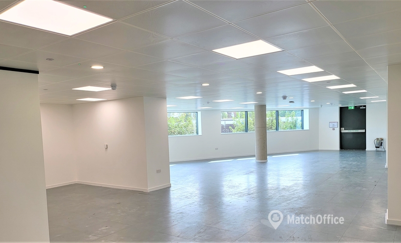 1721 m² Coworking space in North London, 17 City North Place (N4 3FU) - 3 | MatchOffice.com
