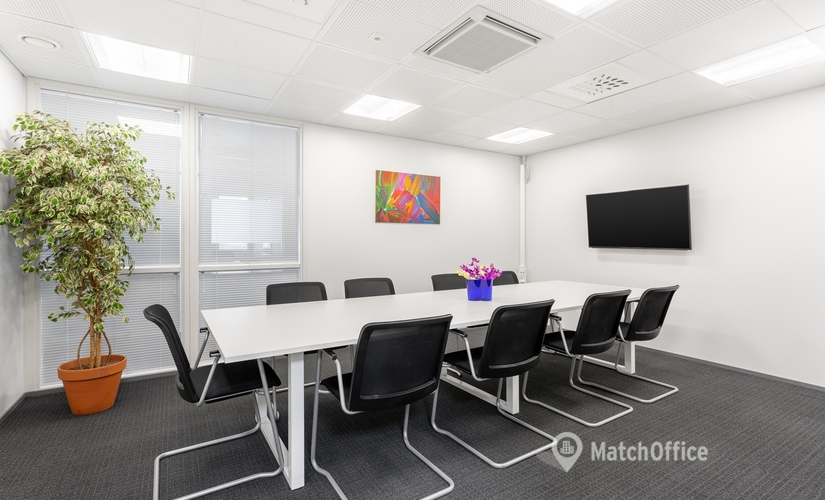 197 m² Business center in Lincoln, Crusader Rd (LN6 7YT) - 2 | MatchOffice.com