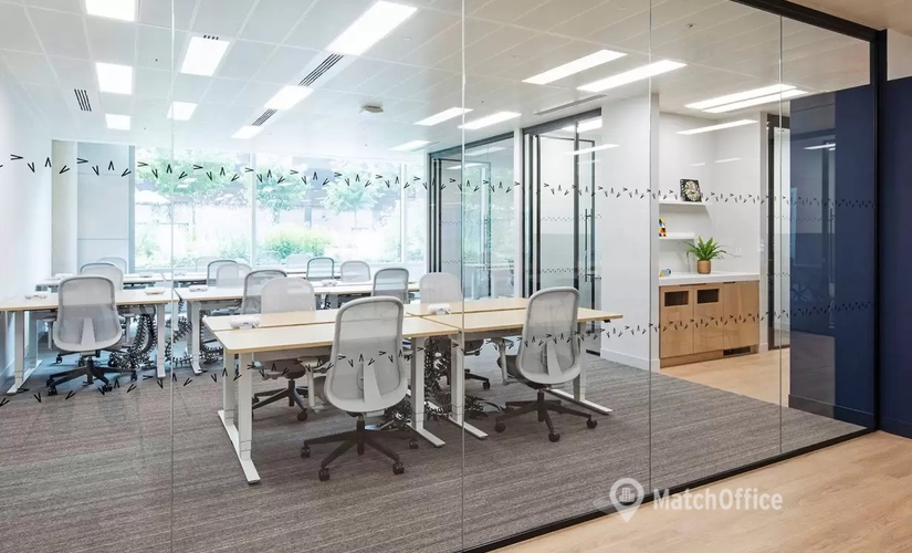 Business centre in West London, 245 Hammersmith Road, 2000 m² - MatchOffice.co.uk