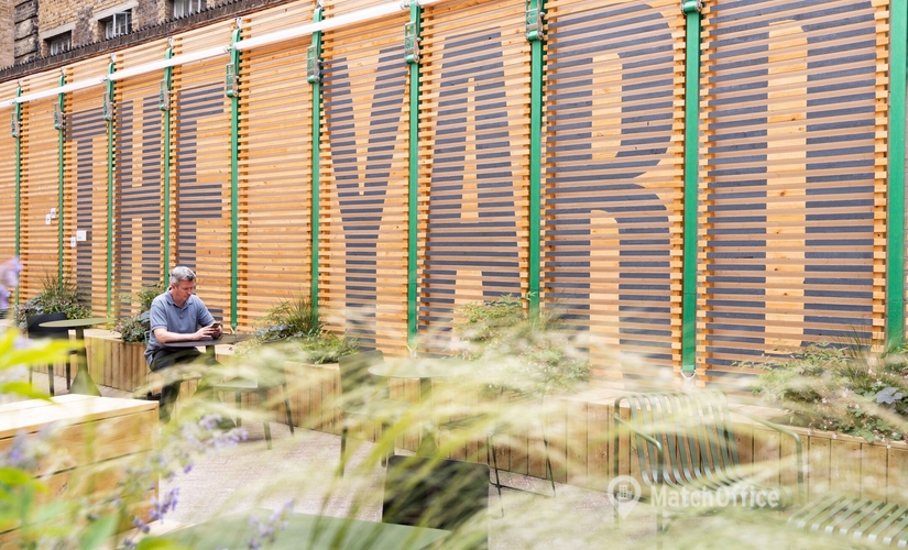 Business center in Central London, Hatchard Road, 520 m² - MatchOffice.co.uk