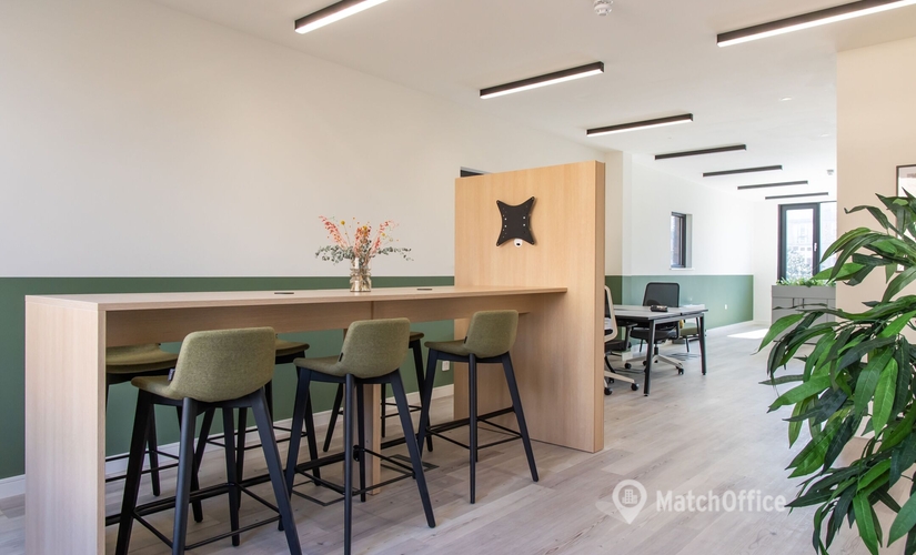 Business centre in Central London, Hatchard Road, 520 m² - MatchOffice.co.uk