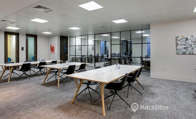 Business center in Central London, Saint James's Square 8, 48 m² - MatchOffice.co.uk