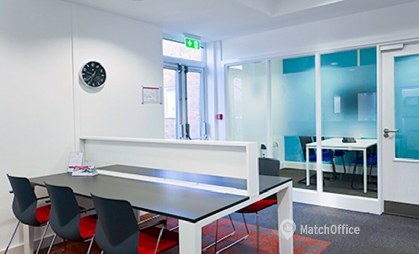 Meeting room hire in Staffordshire, M6 Toll Junctions T6/T7, 100 m² - MatchOffice.co.uk