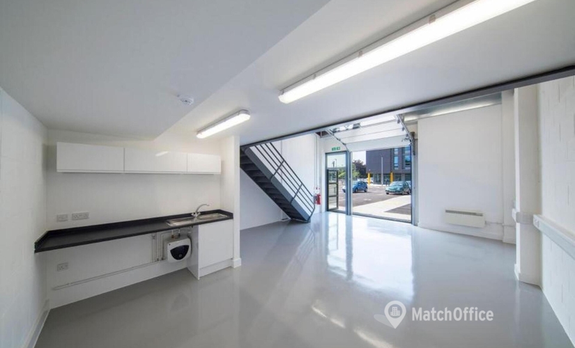 Meeting room hire in West Sussex, Terminus Road, 70 m² - MatchOffice.co.uk