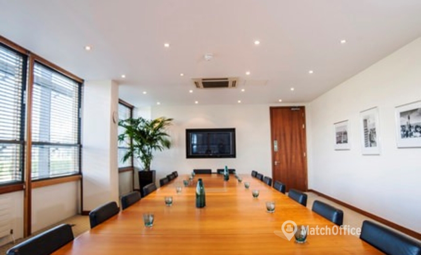 Meeting room hire in West London, 6-9 The Square, 50 m² - MatchOffice.co.uk