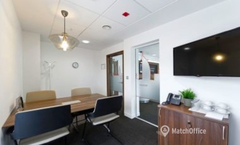 Business center in West Berkshire, Membury Motorway Services, 100 m² - MatchOffice.co.uk