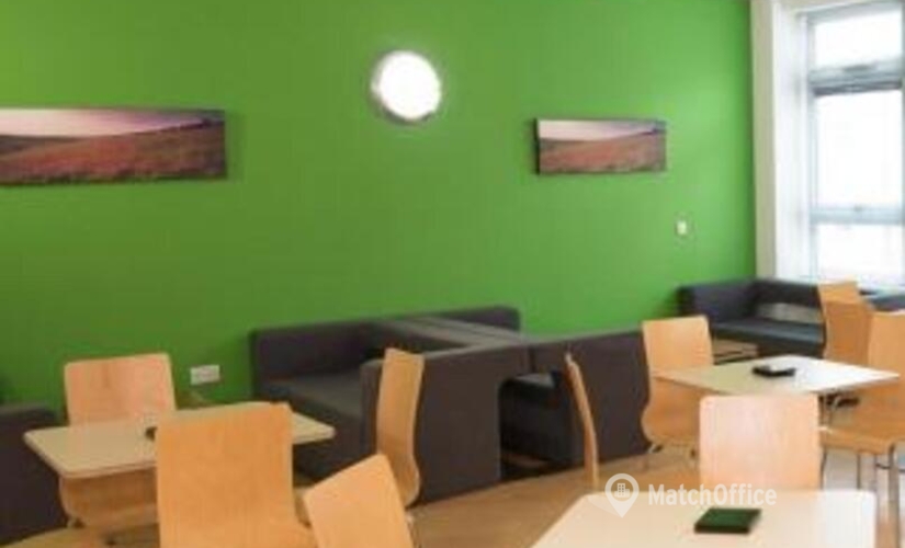 Meeting room for rent in West Sussex, Little High Street, 100 m² - MatchOffice.co.uk