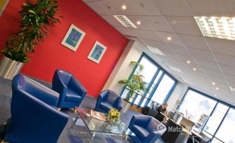 32 m² Business center in Surrey, Knyvett House (TW18 3BA) - 0 | MatchOffice