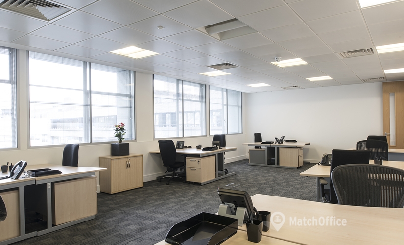  Meeting room hire in The City of London, 45 Moorfields, 25 m² - MatchOffice.co.uk