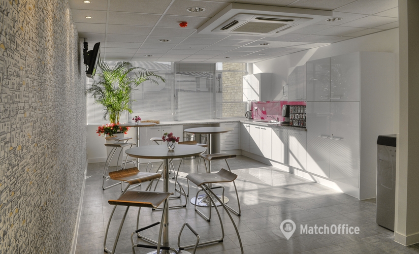  Meeting room for rent in West London, 52 - 53 The Mall, 20 m² - MatchOffice.co.uk
