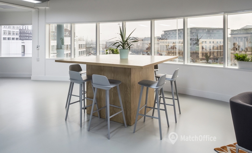 Virtual office space in Glasgow, 300 Bath Street (G2 4JR) - 1 | MatchOffice.com