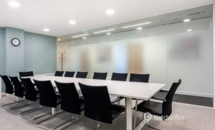  Meeting room hire in Milton Keynes, CBXII, 100 m² - MatchOffice.co.uk