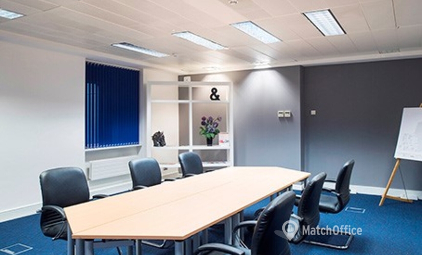 Meeting room hire in Edinburgh, Conference House, 100 m² - MatchOffice.co.uk